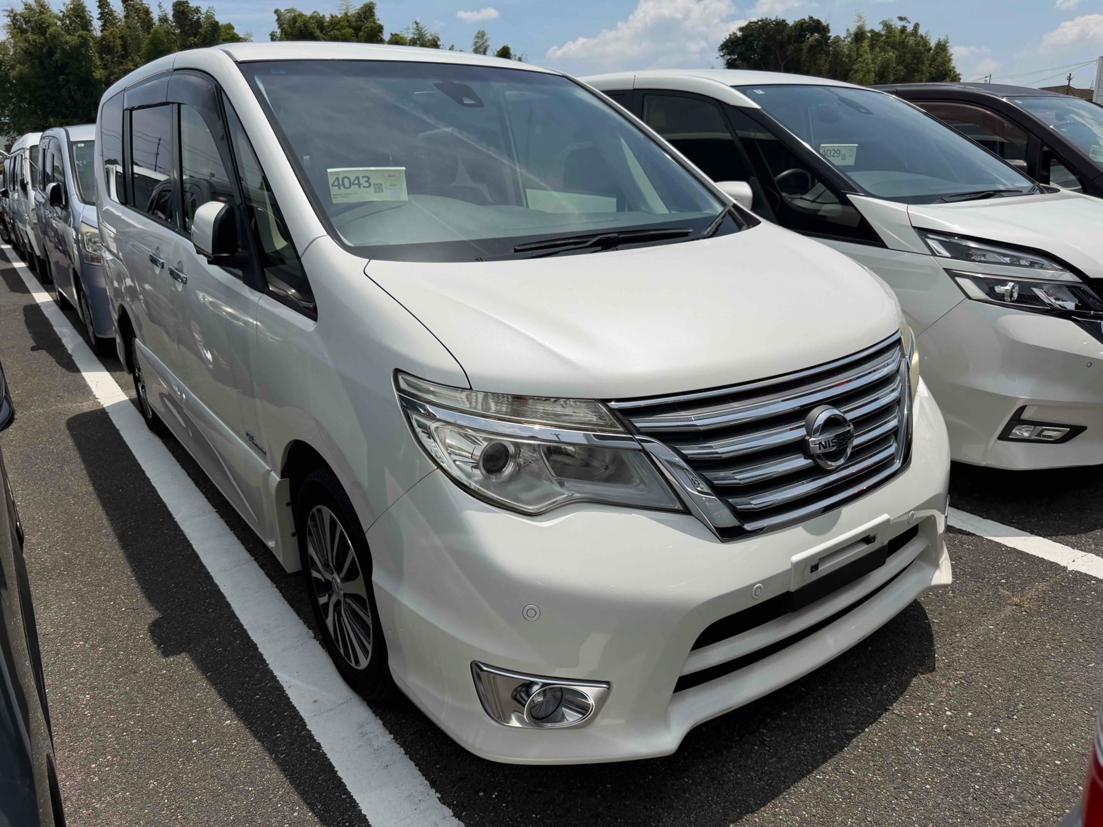 2015 Nissan Serena Highway Star V Selection